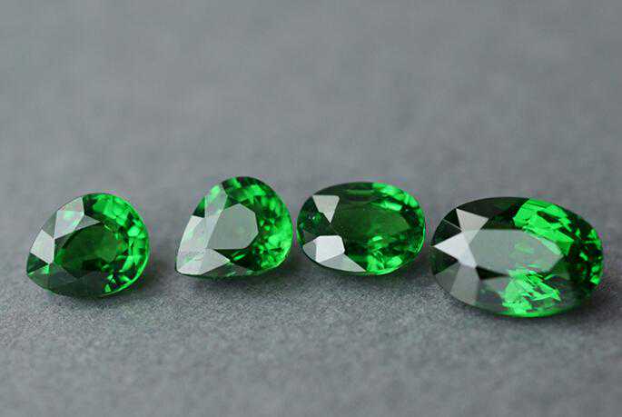 沙弗莱石的由来与象征