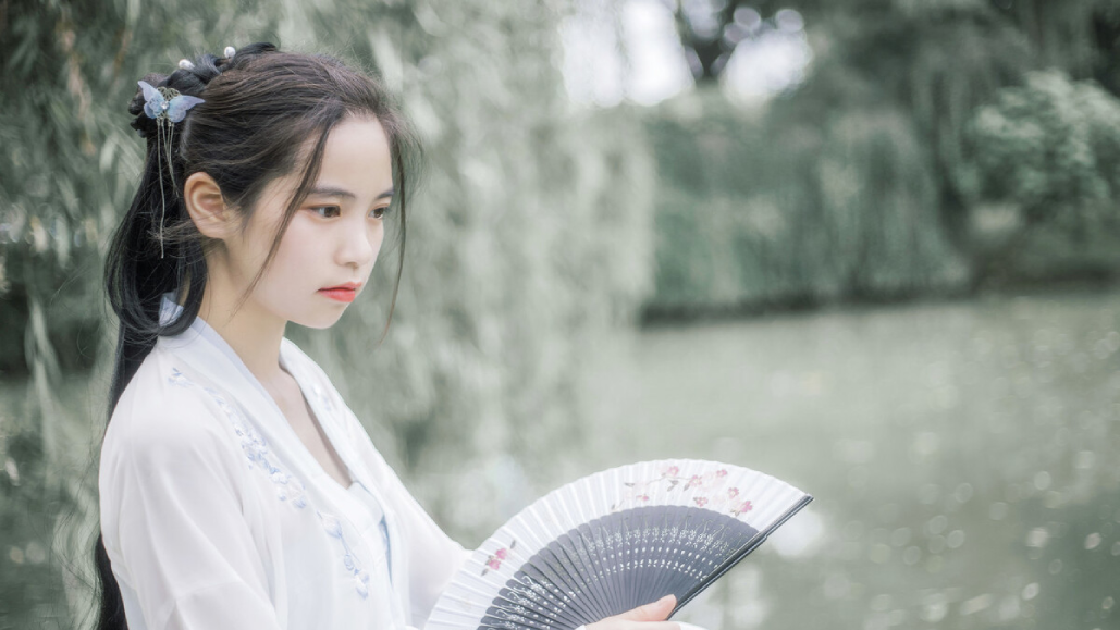 小说：农女与猎人之子，卖野芹菜赚钱