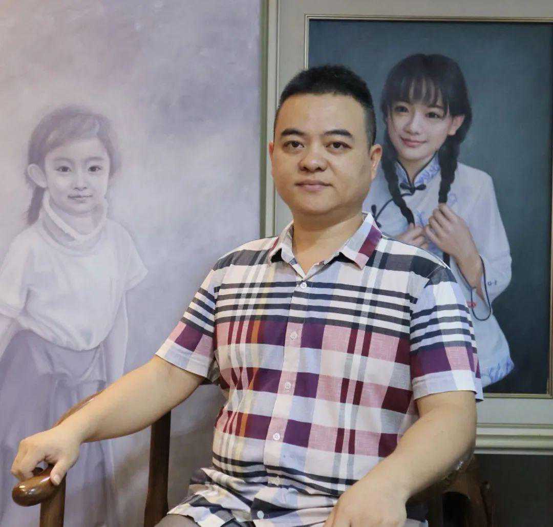 林喜展—婉约浪漫主义写实画家