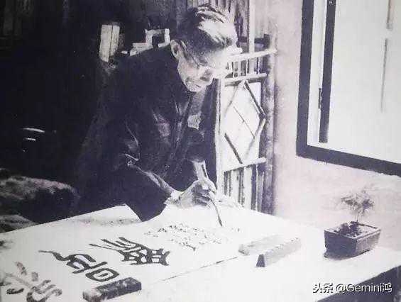 他从废品中捡出大批名画！鉴定古画的专家！