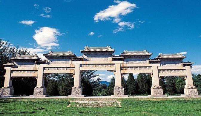 是标志、纪念还是表彰？中国传统建筑牌坊的文化涵义