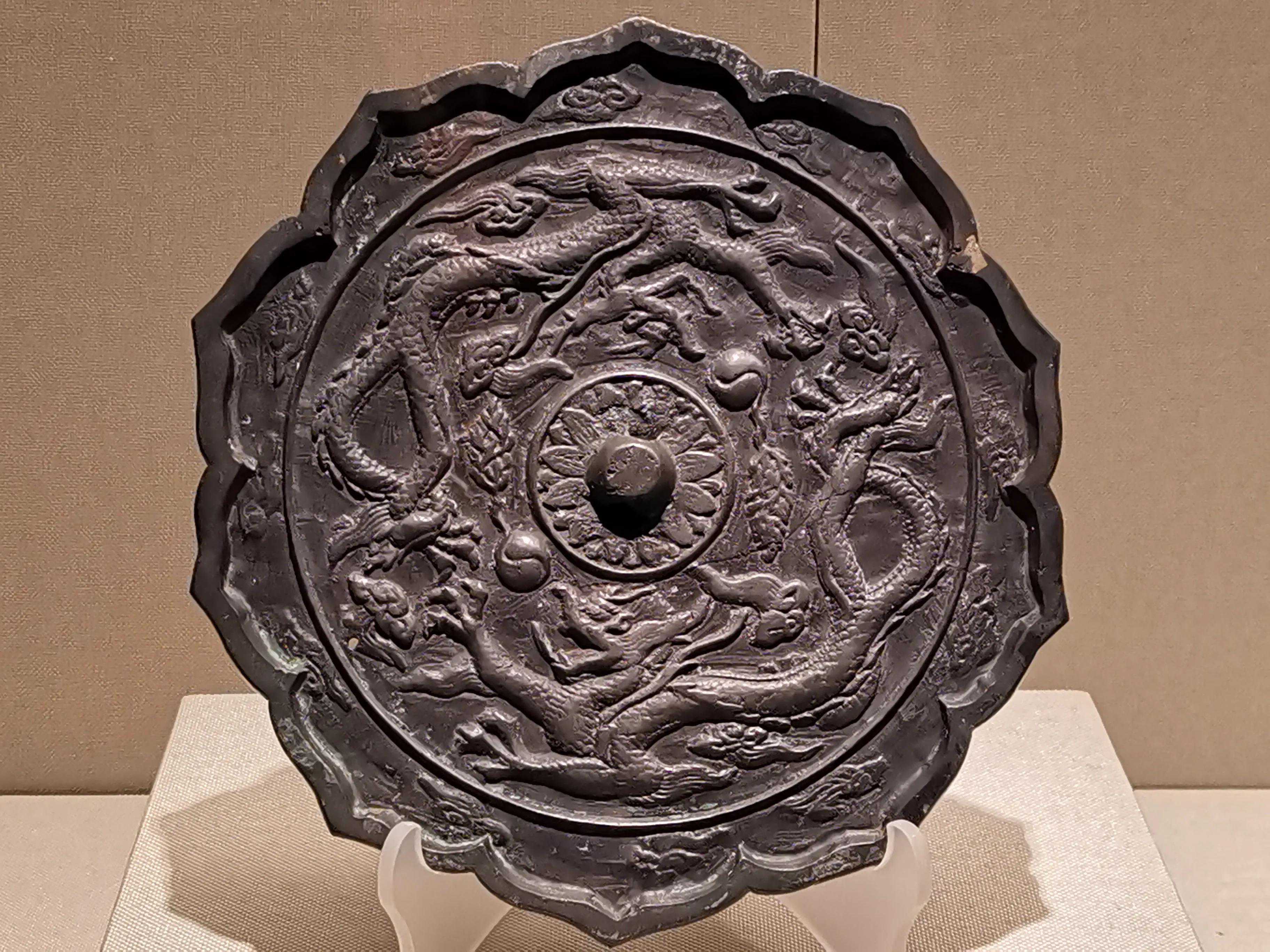 中国历代精美铜镜欣赏及历史简介丨参观辽宁博物馆随记