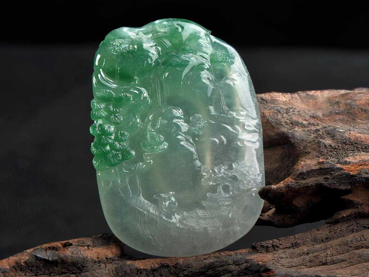 关于翡翠-山水牌