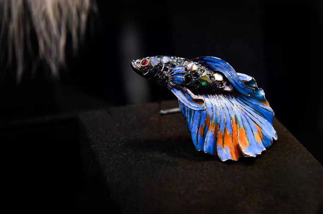 惊艳时光，传统工艺尽显东方韵味！「江南收藏•珠宝世界」