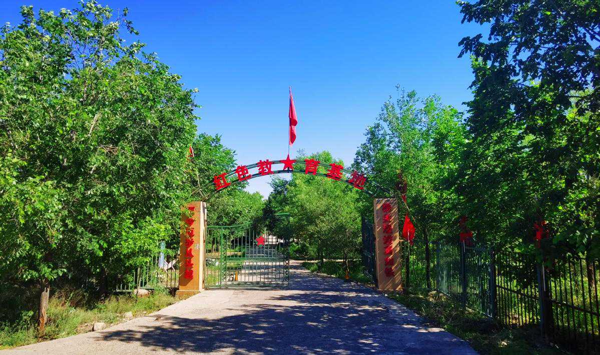 新疆昌吉市：小乡村里的收藏馆让“红色记忆”代代传承