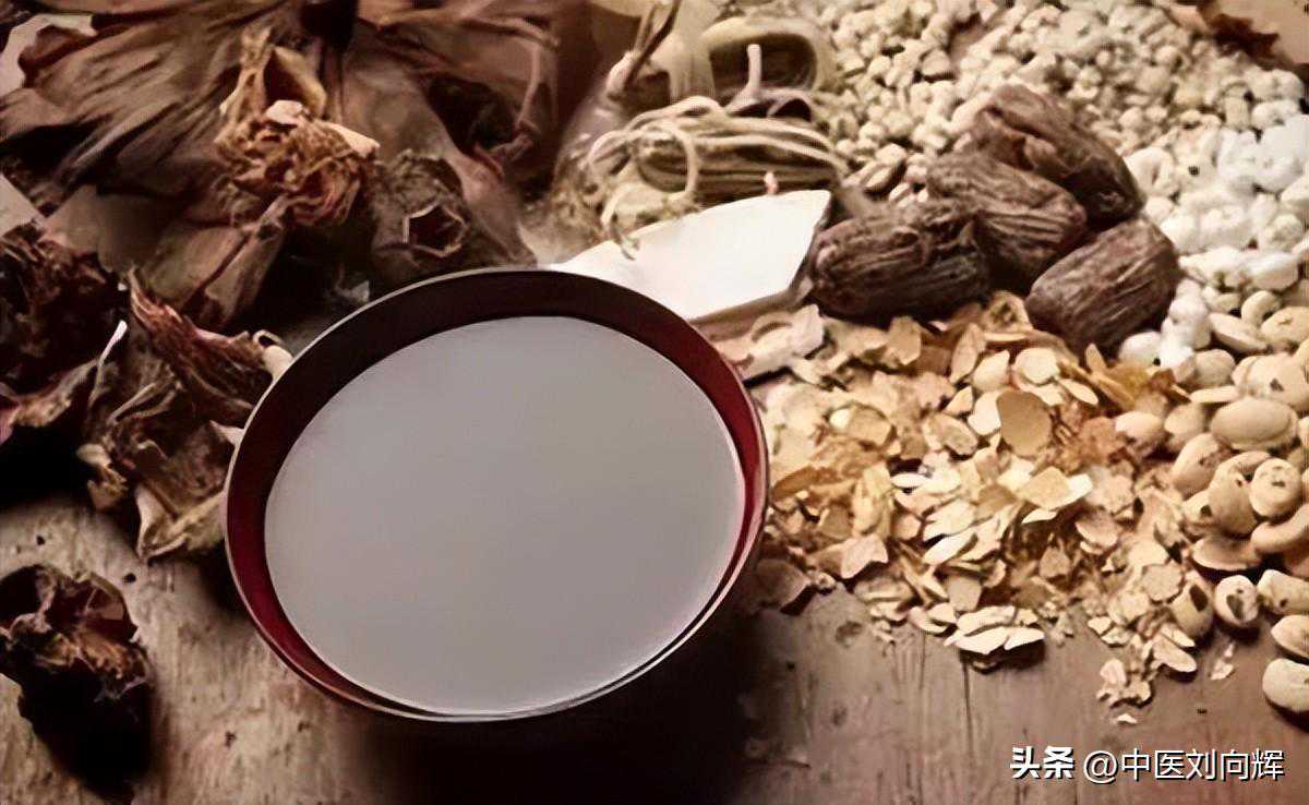 男不离四君，女不离四物，讲两剂方子，补气养血，建议收藏
