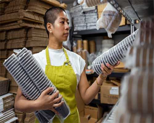 读《红楼梦》，先了解曹雪芹