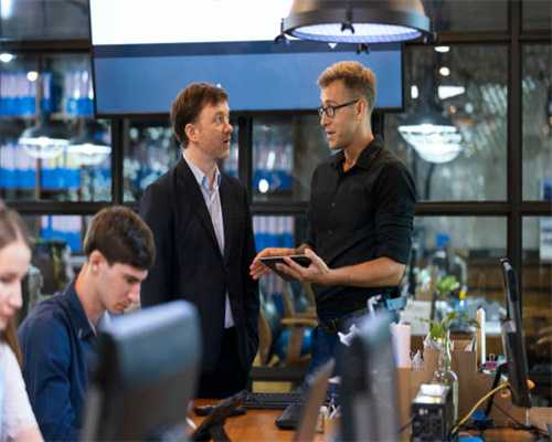 收藏背后的故事：一只云纹上乘品玉镯传家宝